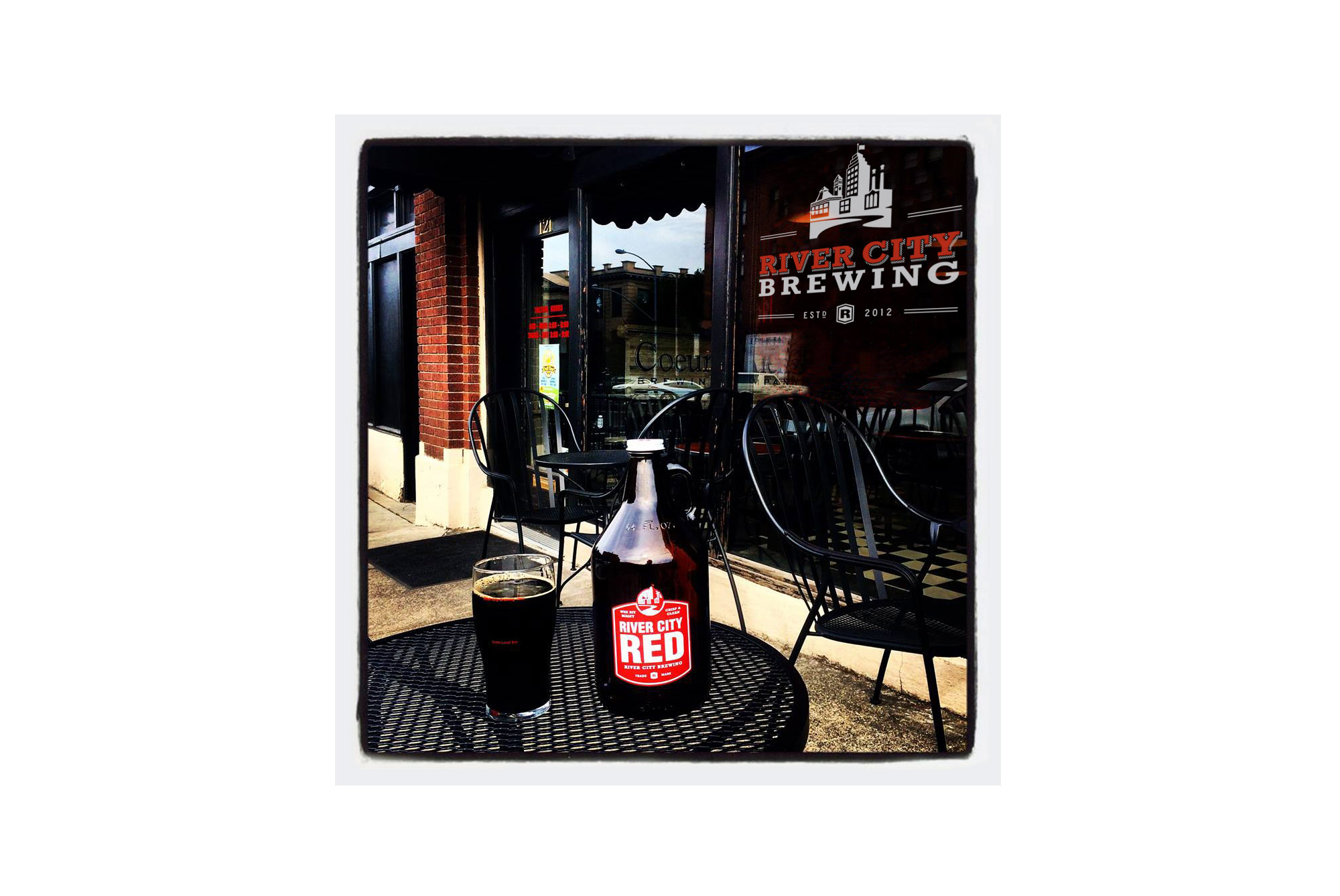 Brand logo design for craft beer company River City Brewing.